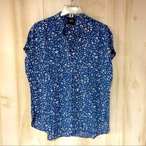 Anthro W5 Blue White Floral Short Sleeve Loose Blouse Sz M